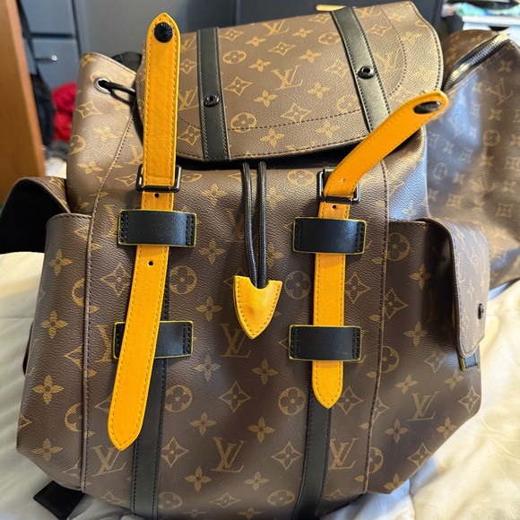 Hardly used Louis Vuitton Christopher backpack. - Picture 1 of 7